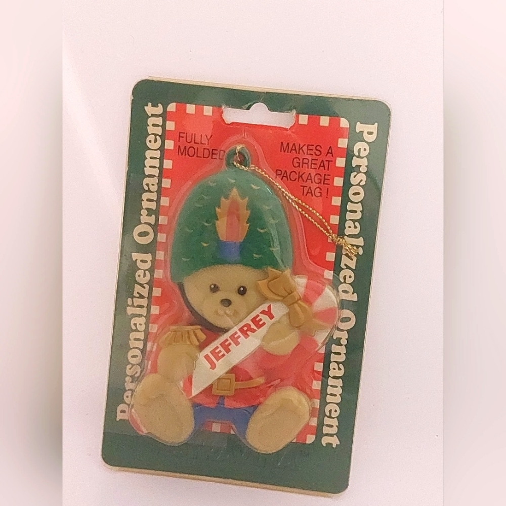 🎄 Jeffrey Ornament/ name tag